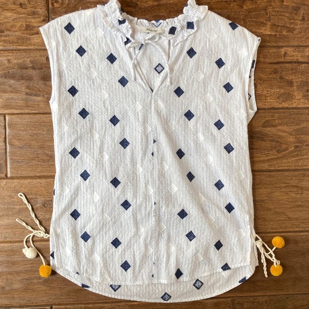 Madewell Women’s XXS Ruffle Neck Diamond Embroidered Tie Front Top Pompoms